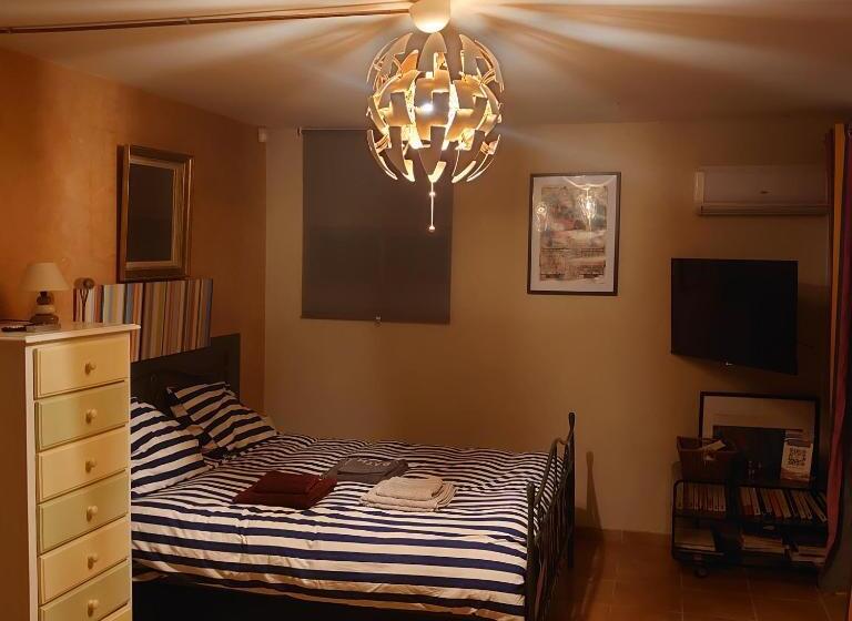 Bed and Breakfast Studio Au Coeur De La Petite Camargue