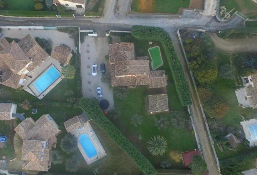 Bed and Breakfast Studio Au Coeur De La Petite Camargue