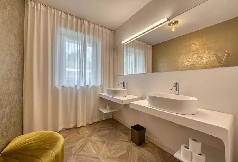 Goldfinger + Suites