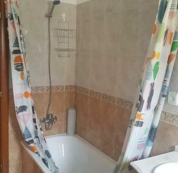 Retkeilymaja Zabava Odivelas