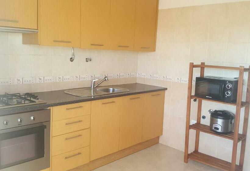 ユースホステル Zabava Odivelas