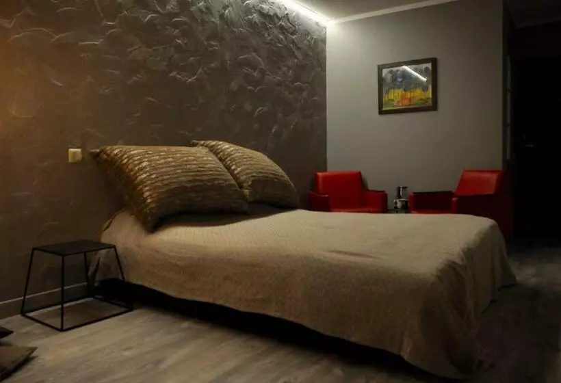 پانسیون Central Place With Lake View