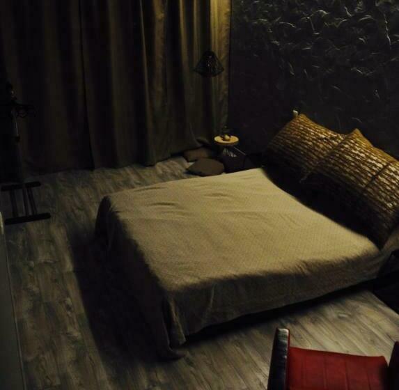 پانسیون Central Place With Lake View