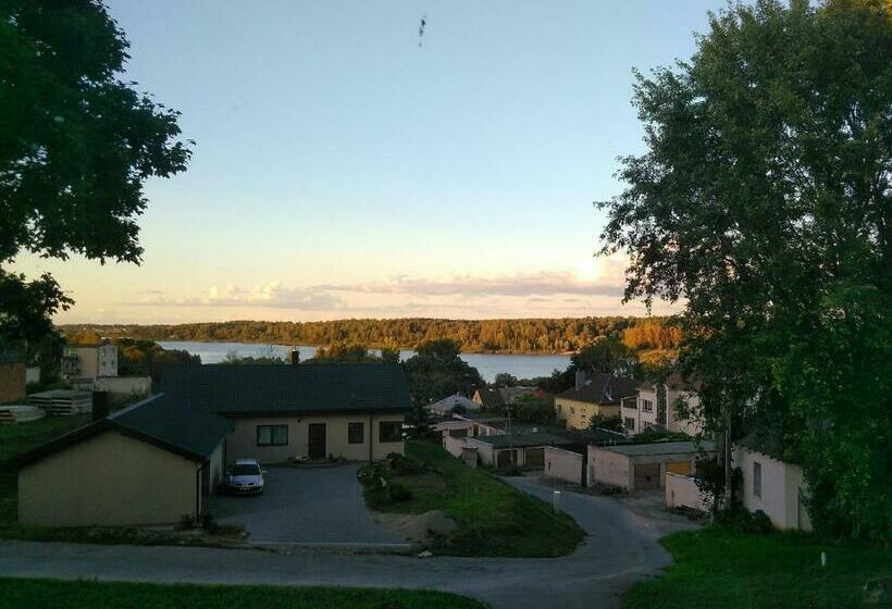 پانسیون Central Place With Lake View