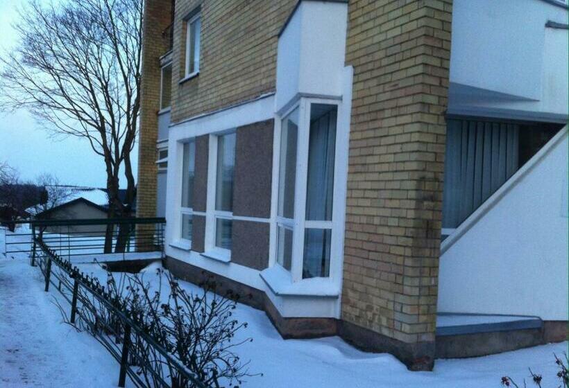 پانسیون Central Place With Lake View