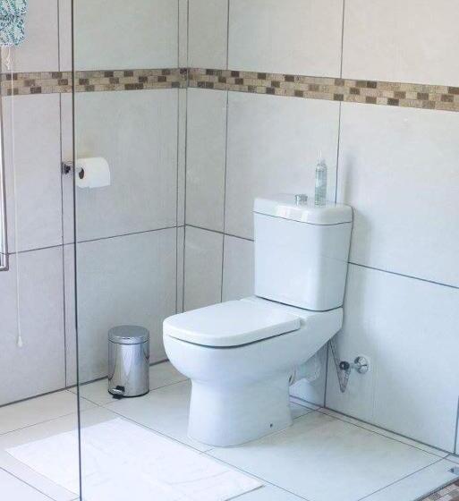 بنسيون The Graaff Reinet Suites