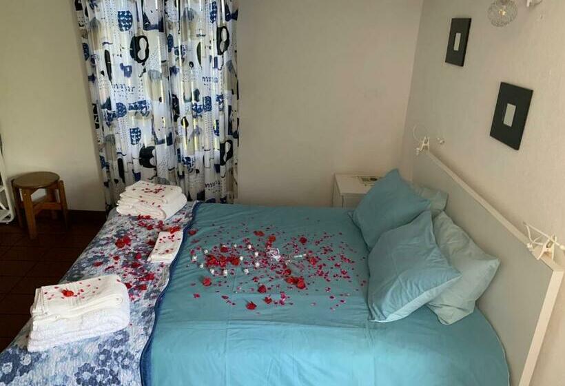 هتل Adega Guest House