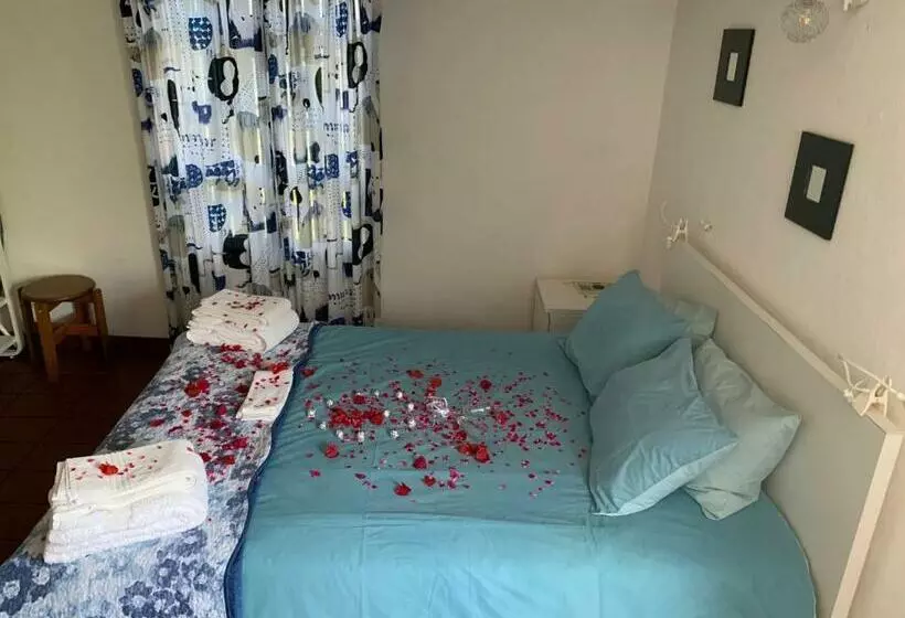 هتل Adega Guest House
