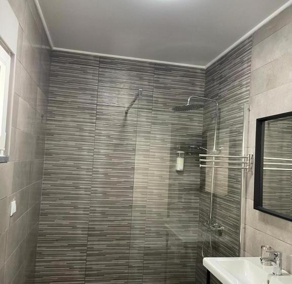 هتل Adega Guest House