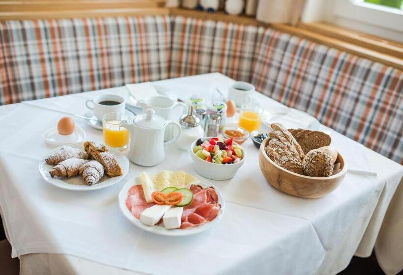 هتل Garni Georgenhöhe