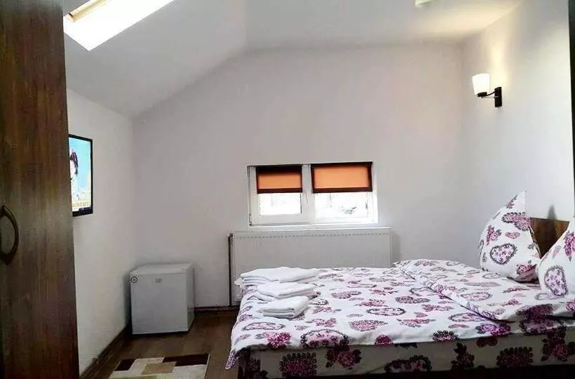 ペンション Vila Perla Govorei