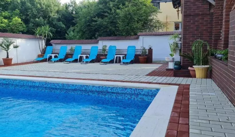 ペンション Vila Perla Govorei