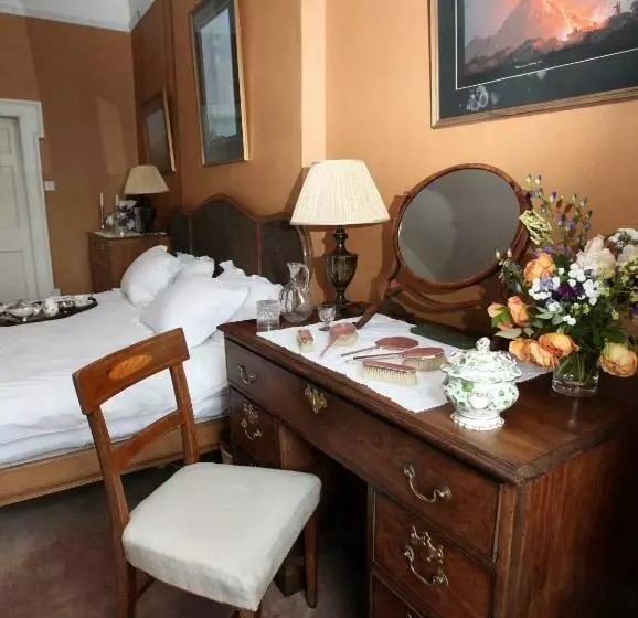 Aamiaismajoitus (B&B) Ballydugan Country House