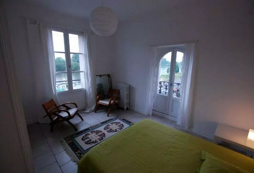 ベッドアンドブレックファースト Chambres D Hôtes Les Bords Du Cher
