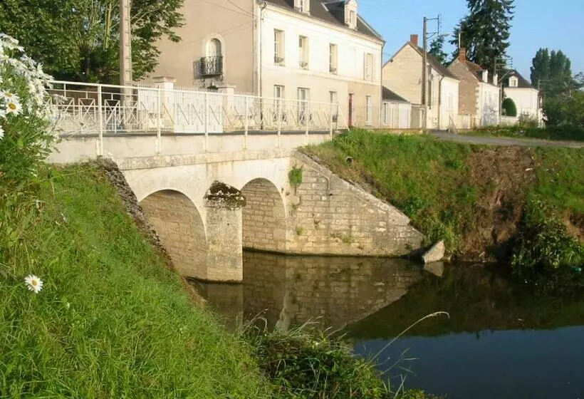 ベッドアンドブレックファースト Chambres D Hôtes Les Bords Du Cher