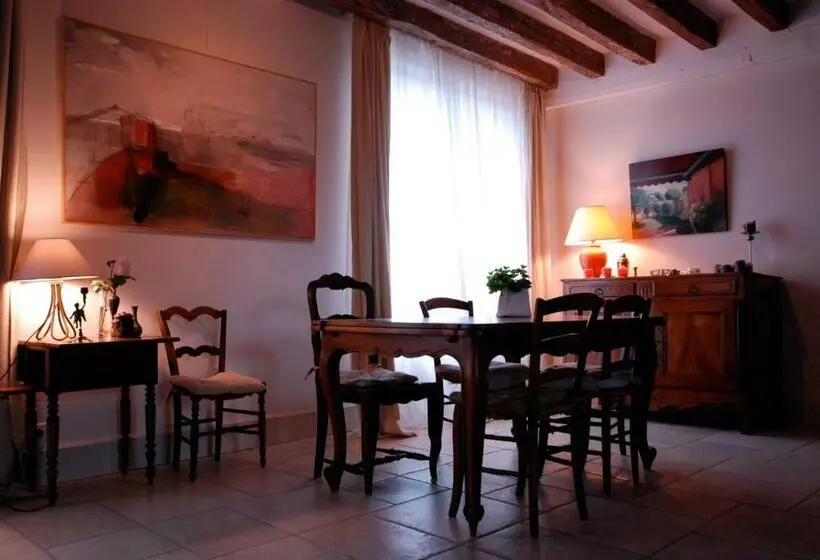 ベッドアンドブレックファースト Chambres D Hôtes Les Bords Du Cher