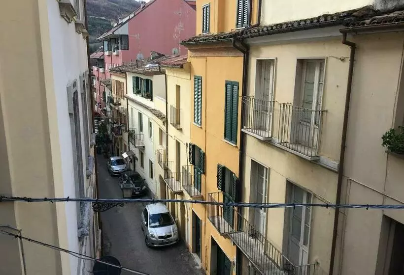 تختخواب و صبحانه La Casetta Due