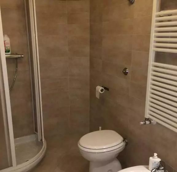 تختخواب و صبحانه La Casetta Due