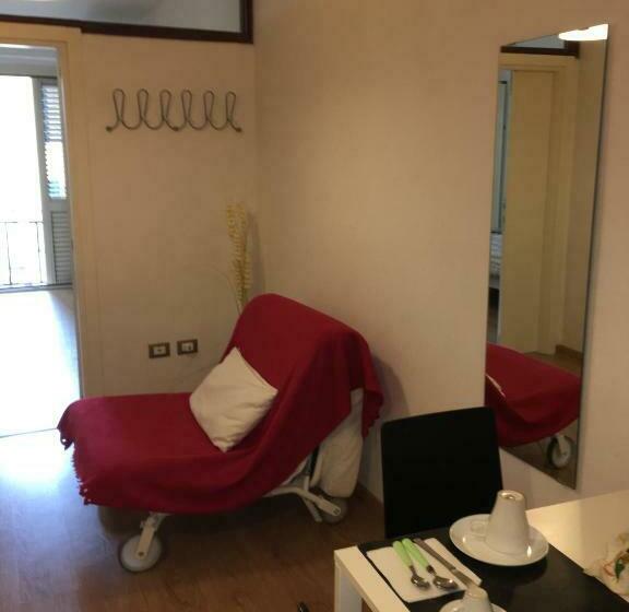 تختخواب و صبحانه La Casetta Due