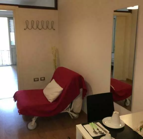 تختخواب و صبحانه La Casetta Due