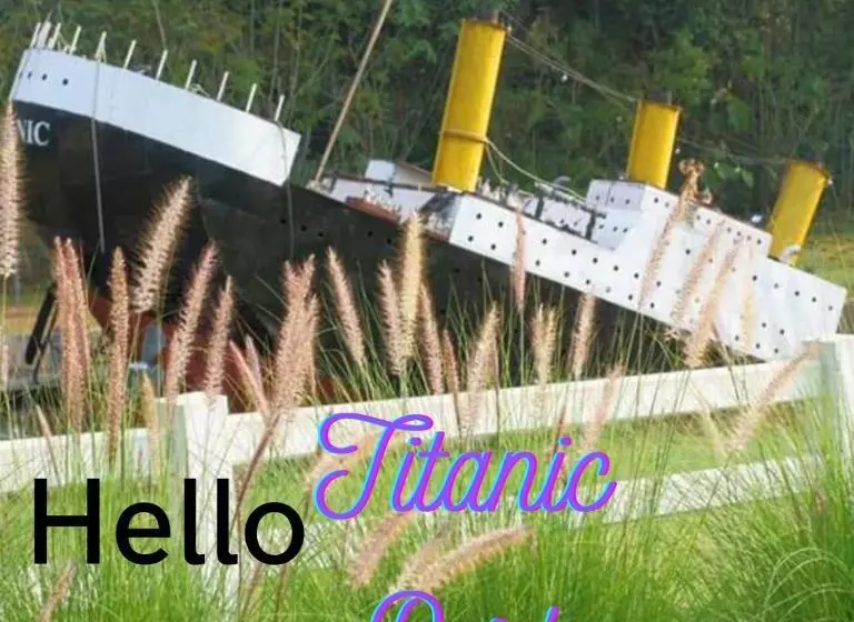 تختخواب و صبحانه Titanic Park