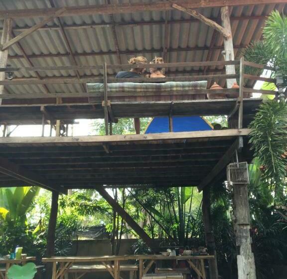 בית מלון כפרי Baan Mali Lampang Homestay