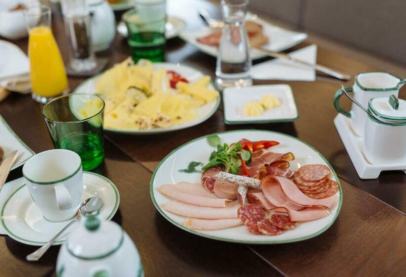 فندق Wolfsjägerhof