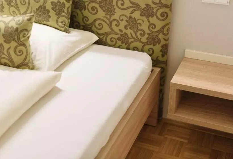 ホテル Wolfsjägerhof