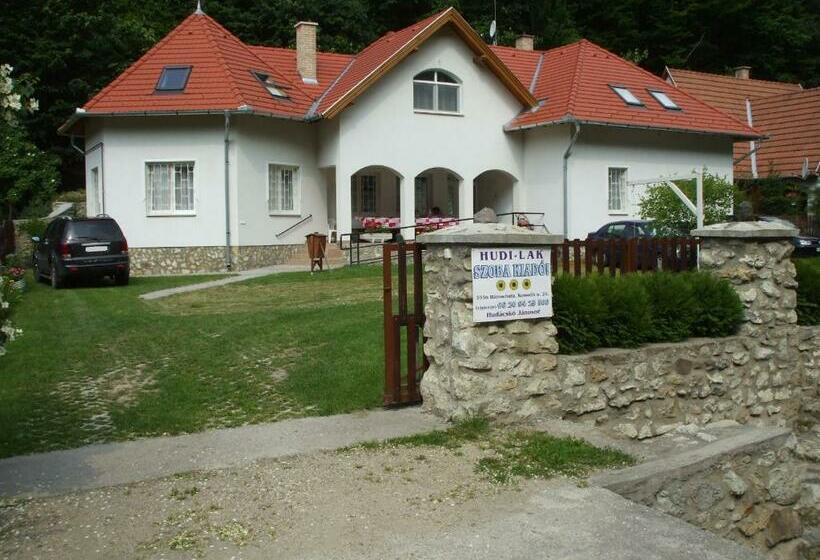 פנסיון Hudi Lak Vendégház