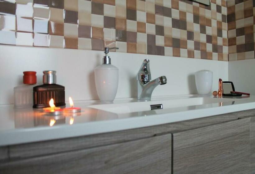 פנסיון L Amena Quisisana