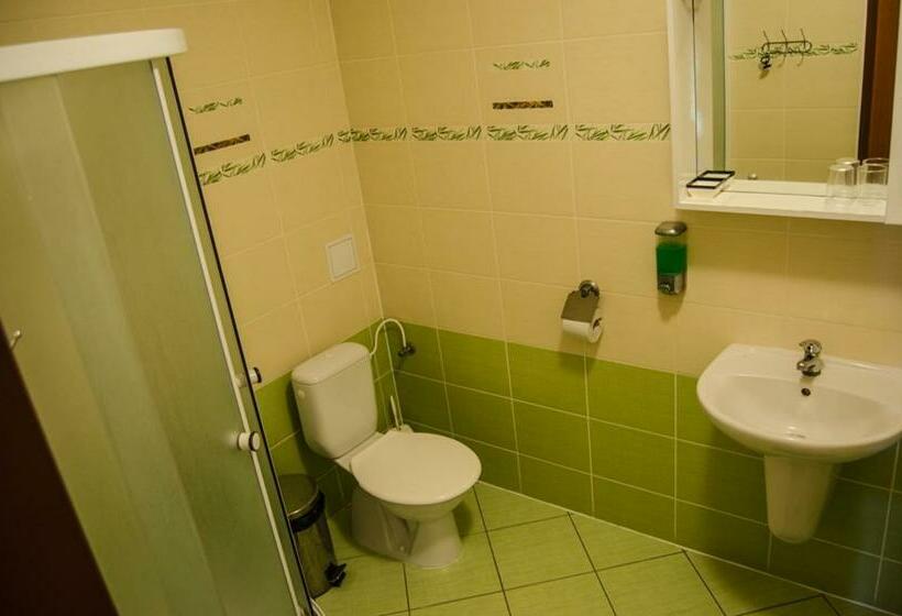 膳宿费 Penzion Vinárna U Hroznu