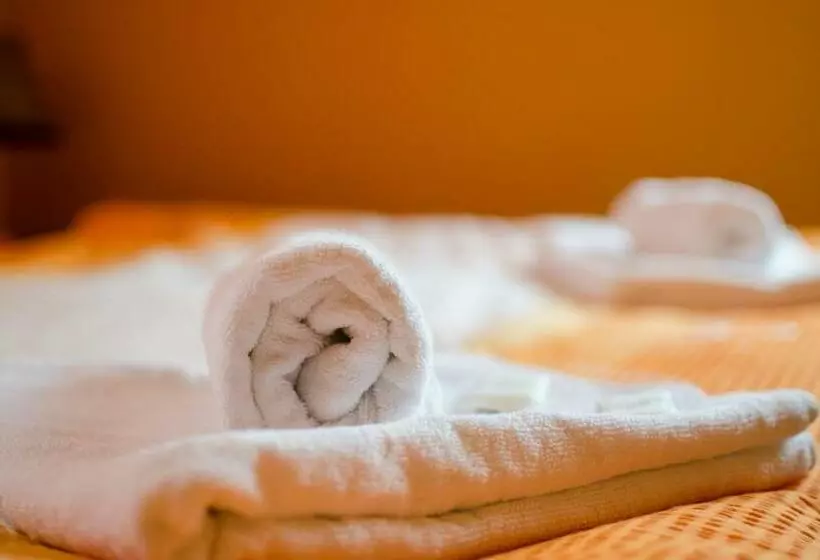 ペンション Penzion Vinárna U Hroznu