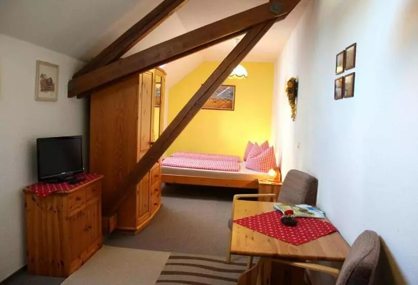 Pension Kronenburghof