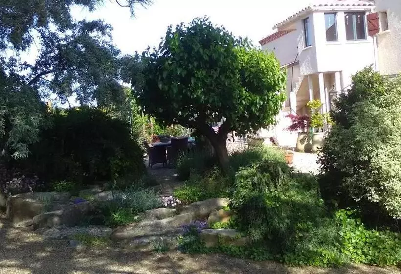 Aamiaismajoitus (B&B) Mas A 4 Mains