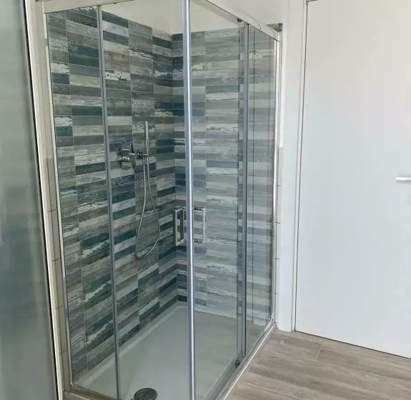 تختخواب و صبحانه Mydre@msavona