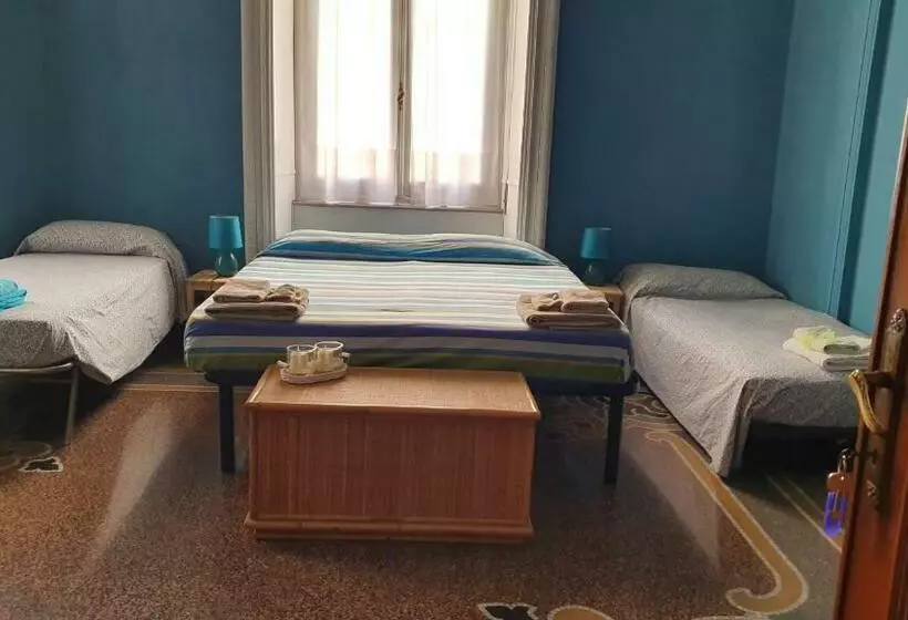 تختخواب و صبحانه Mydre@msavona