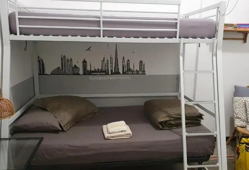 تختخواب و صبحانه Mydre@msavona