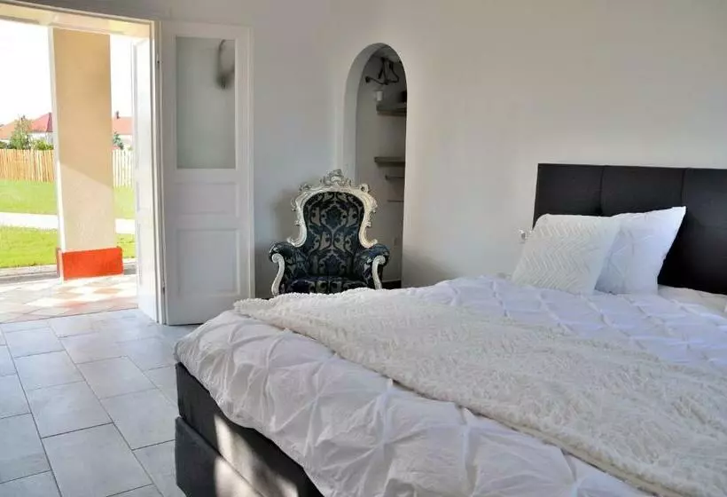 Aamiaismajoitus (B&B) Tisza Topic