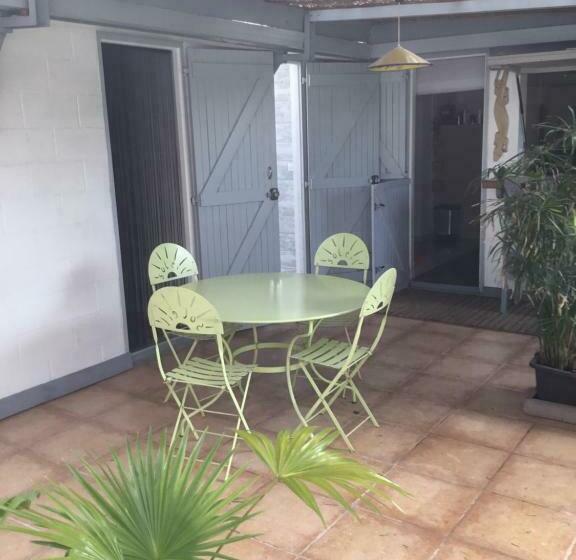 تختخواب و صبحانه Villa Deluy