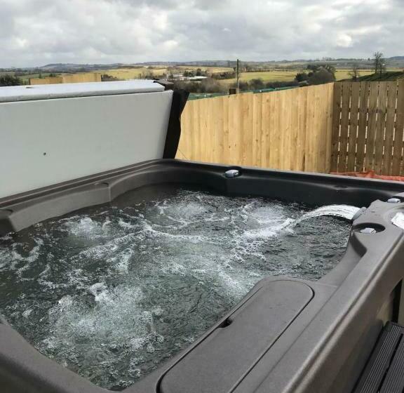 ホテル Carriage Cottage Hot Tub