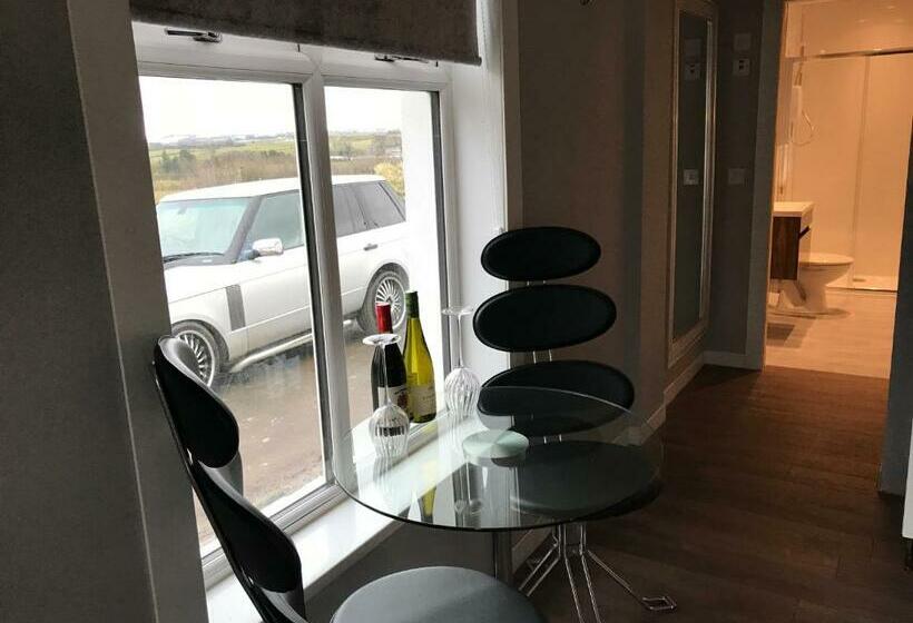 ホテル Carriage Cottage Hot Tub