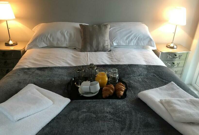 ホテル Carriage Cottage Hot Tub