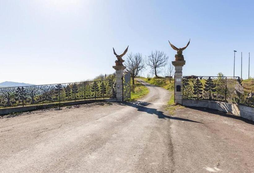 ホテル Oasi Di Mastarone   Il Vino E Le Rose