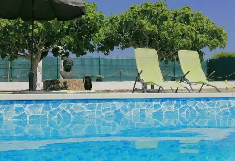 Majatalo Azimute Guest House