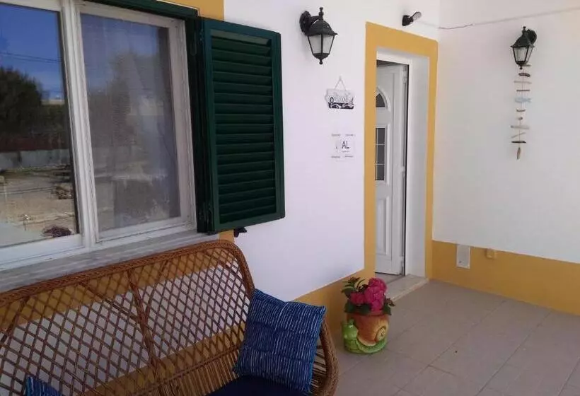 Majatalo Azimute Guest House