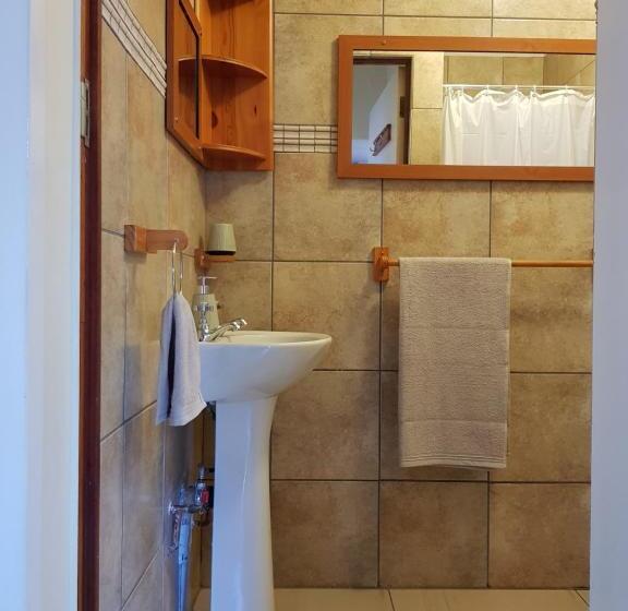 Pensão Kington Guest Suite