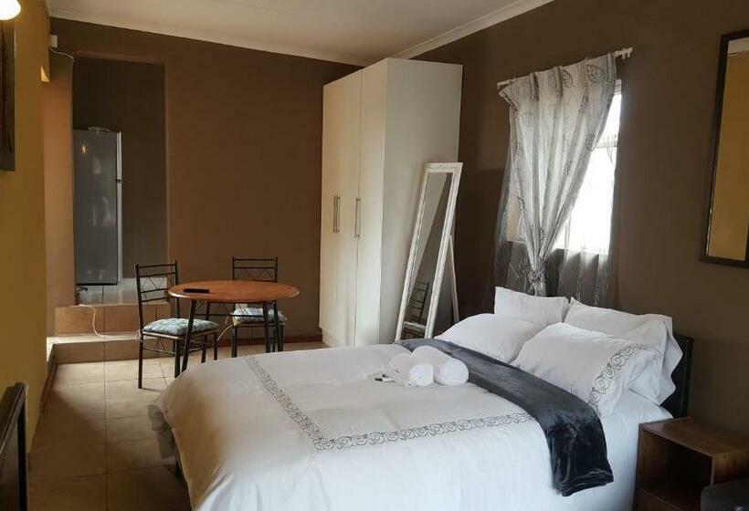 ペンション Let Us Accomodation