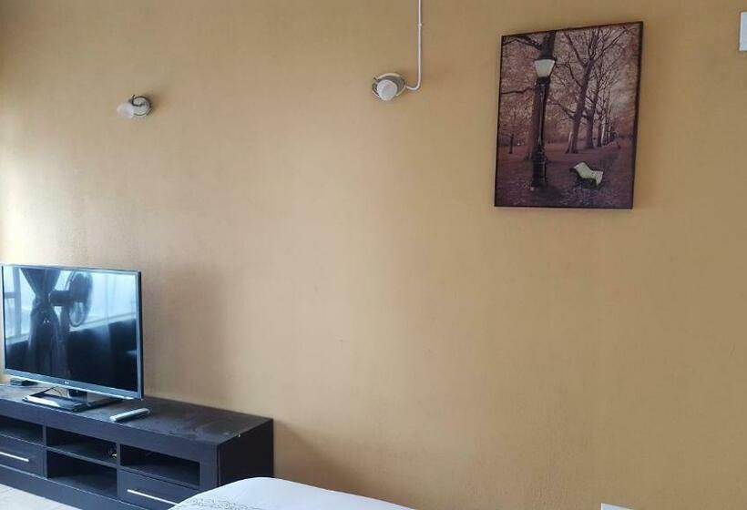 ペンション Let Us Accomodation