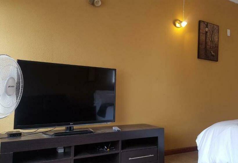 ペンション Let Us Accomodation