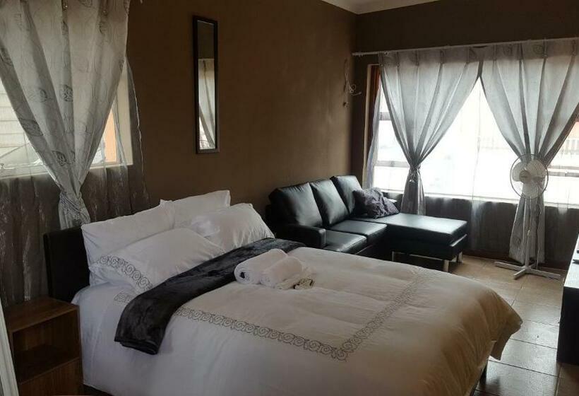 ペンション Let Us Accomodation